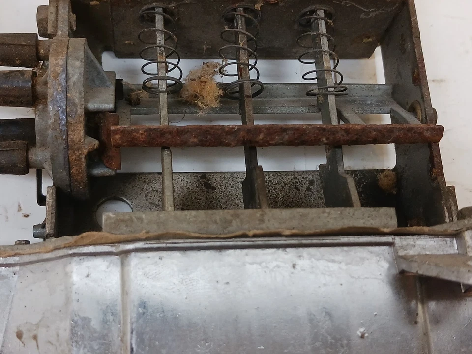 Unidad de control de ventilación de verano GM 1957 Oldsmobile 88-98 (901B) usada OEM Foto 4 de 4