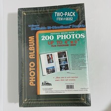 Two- pack 68352 Pioneer 4 x 6 Photo Album Holds 200 photos 1998