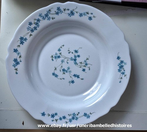 VINTAGE ARCOPAL - 3 Plat de service Myosotis Véronica - Lot n°1 - Arts de la table