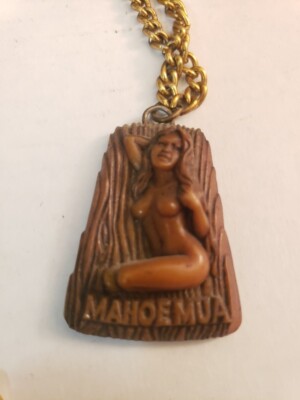 Vintage Coco Joes Hawaii Zodiac Carved Pendant Necklace Mahoemua Virgo 26'' Chain