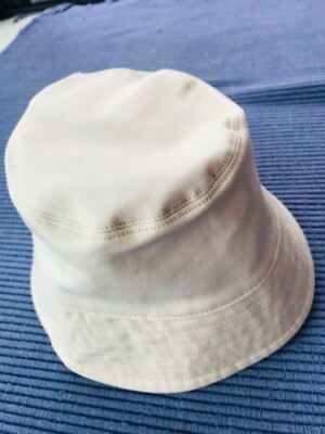 ARITZIA Main Character NWT Bucket Hat Size:S/M Logo Bucket Hat | Aritzia US main image 3