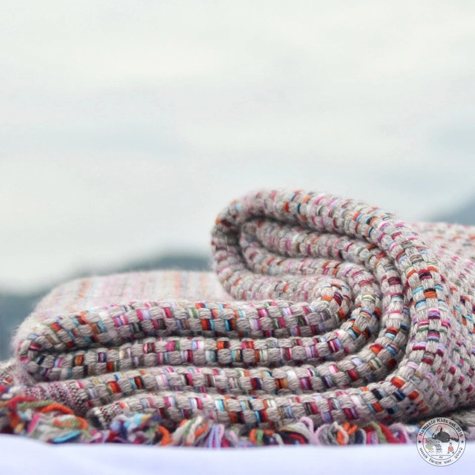 Cashmere Blanket "Yangleshö", Handcrafted from Nepal, Cuddle Throw, Plaid, Quilt - Image 4 of 4
