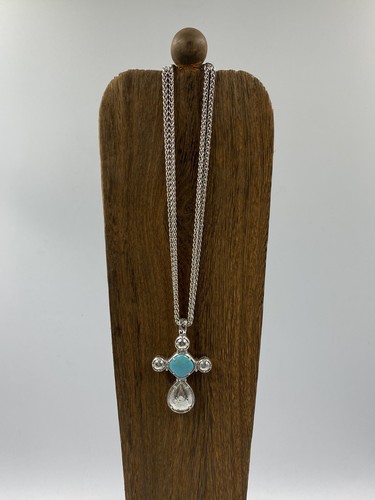 Brighton Silvertone YOUR TRUE COLOR GRACEFUL Turquoise Cross Necklace W/pouch - Picture 3 of 4
