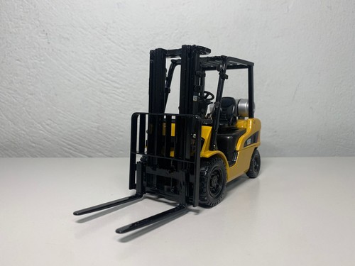 RARE CAT 1:25 P5000 LIFT TRUCK CAT-55223 - Picture 6 of 15