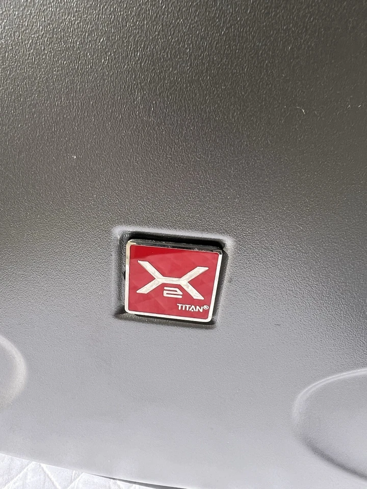 Titan X2 Flash Champanhe Cinza Claro 18" Laptop Estojo Bagagem Maleta Rígida - Imagem 3 de 4