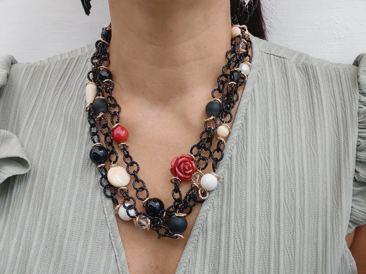 Collana in Argento con Corallo e Onice | Via Condotti Store