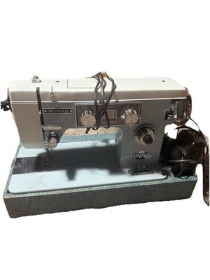Vintage Dressmaker Deluxe Zig Zag Sewing Machine Matsushita Japan Tested