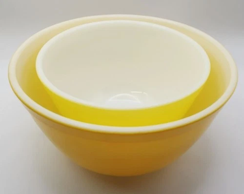 Vtg Pyrex Primary Color Nesting Bowls – Set of 2, Golden Yellow 402 & Yellow 401