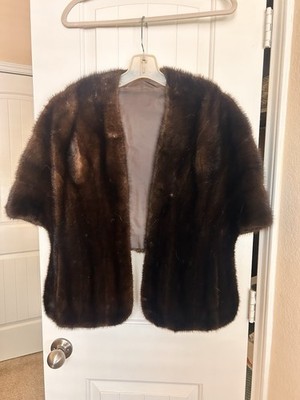 VINTAGE MINK Women's Brown Cape Short Sleeve Lined Hook & Eye Fur coat