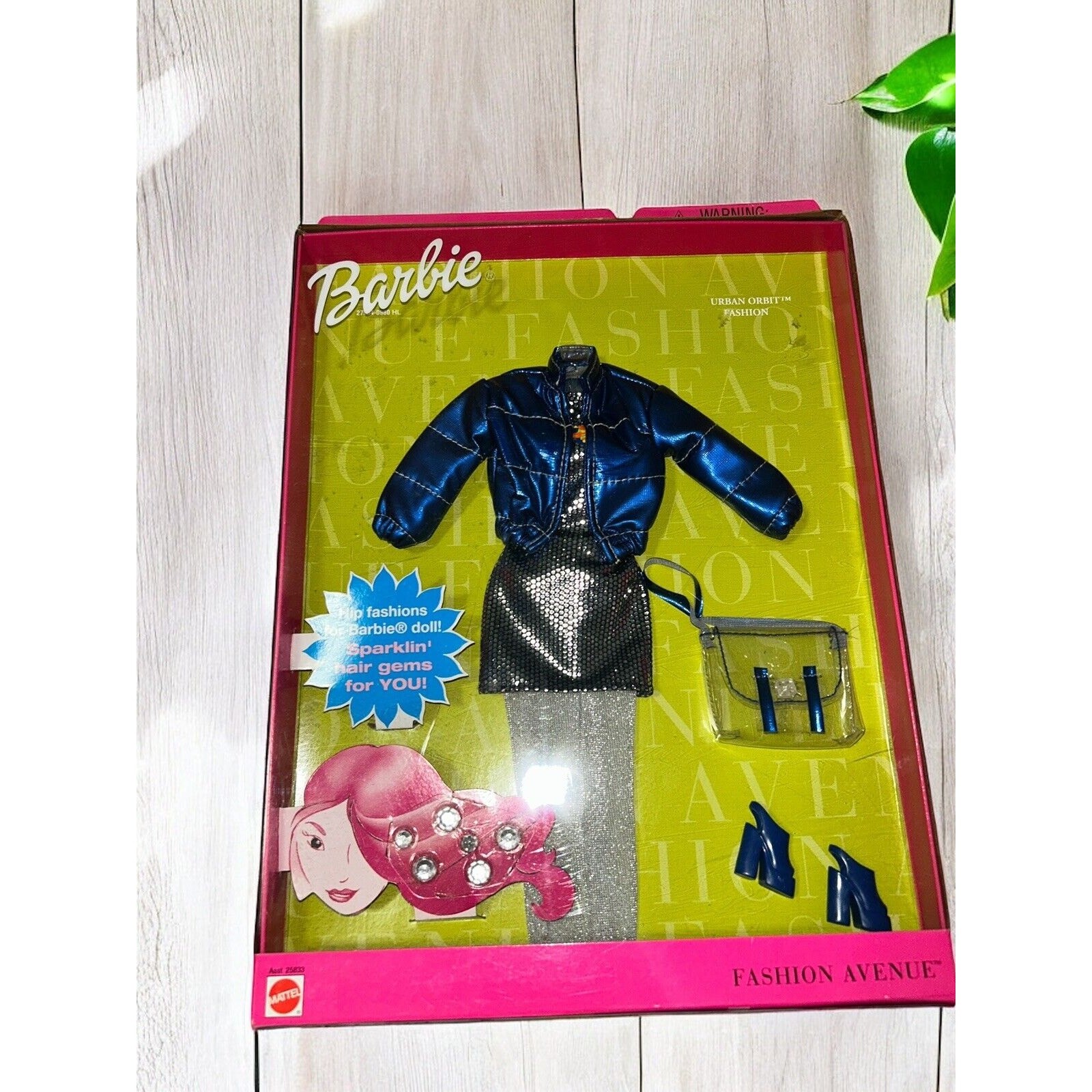 2000 Barbie Mattel Fashion Ave Trend City 25833 Urban Orbit Fashion ~ MIB