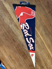 BOSTON RED SOX ROLL UP FELT PREMIUM PENNANT 12