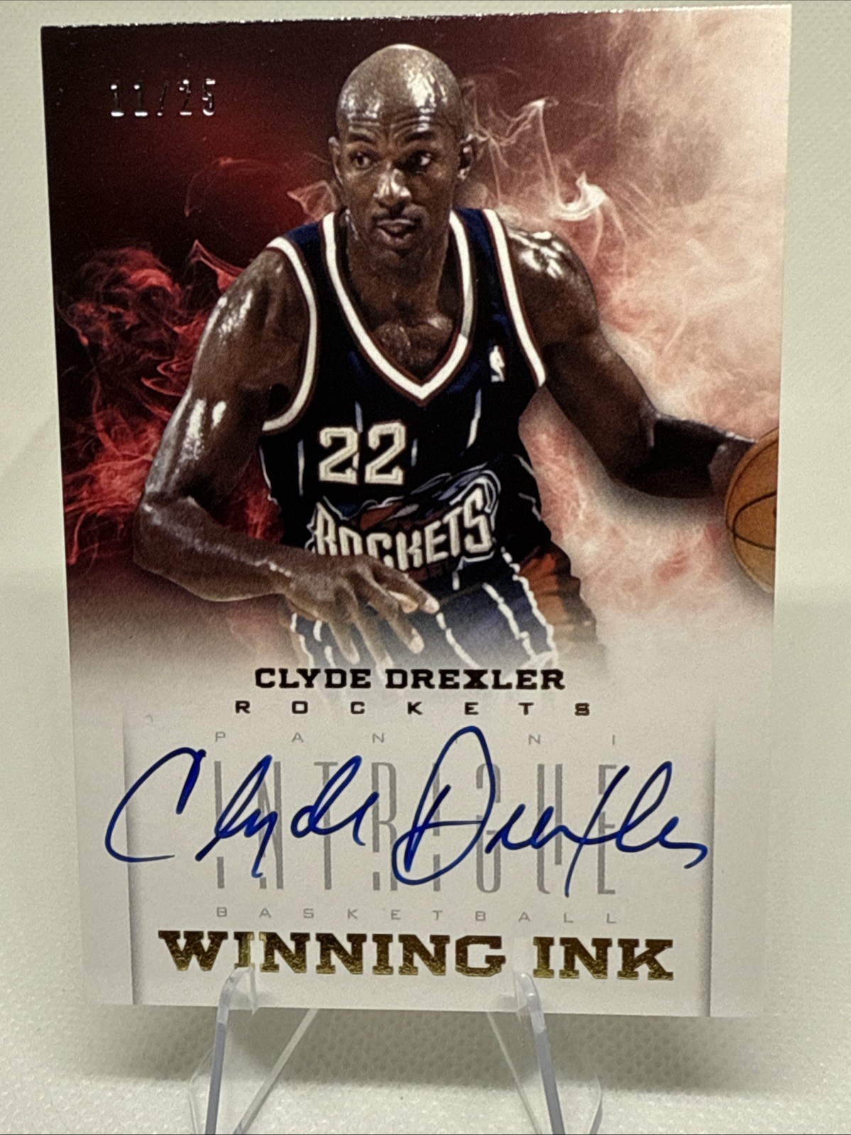 2012-13 Panini Intrigue Clyde Drexler Auto On Card # 11/25 Houston Rockets