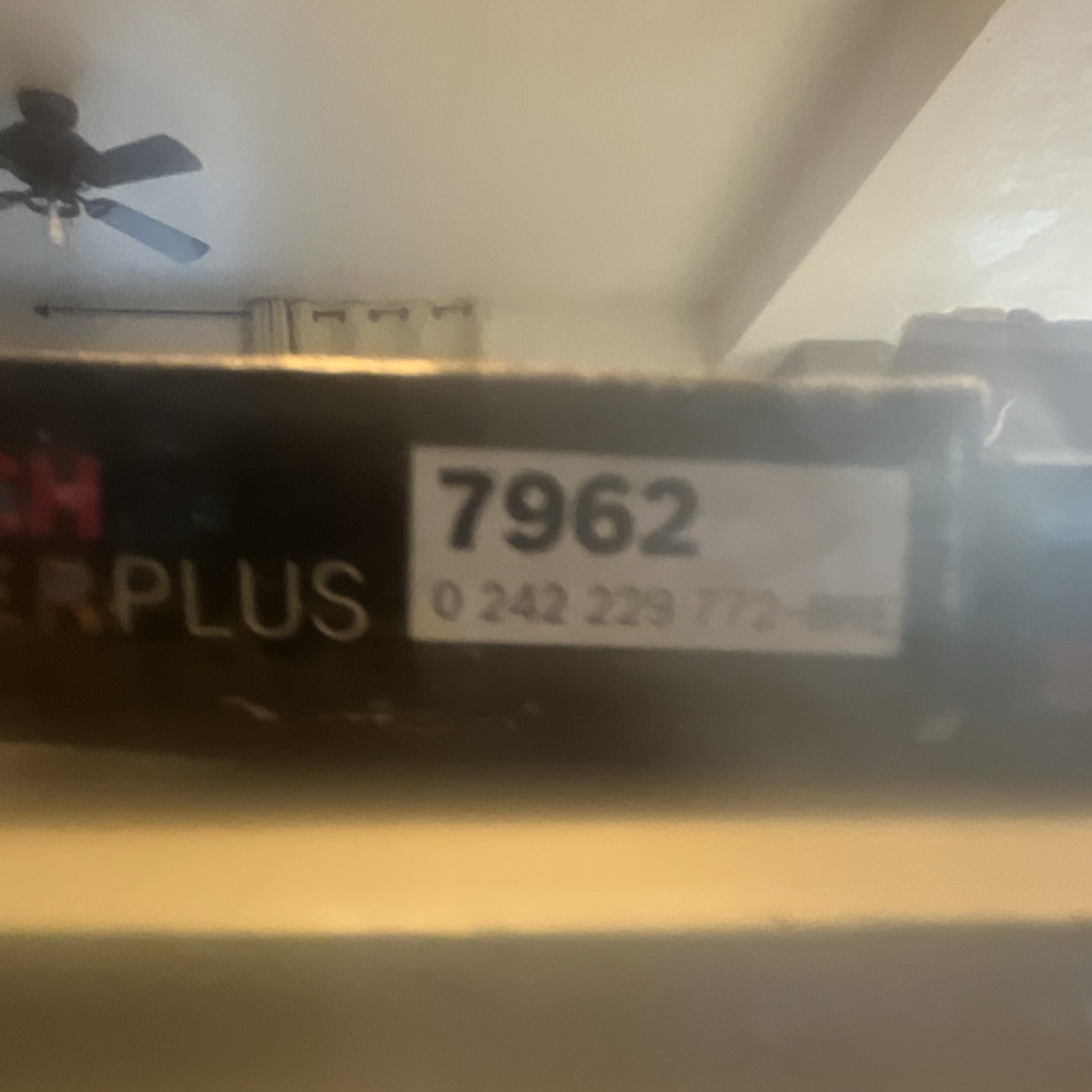 Lot of 4 BOSCH 7962 SUPER PLUS SPARK PLUGS SPARK PLUGS