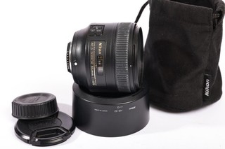 Nikon Nikkor AF S 85mm f/1.8G Lens no reserve price