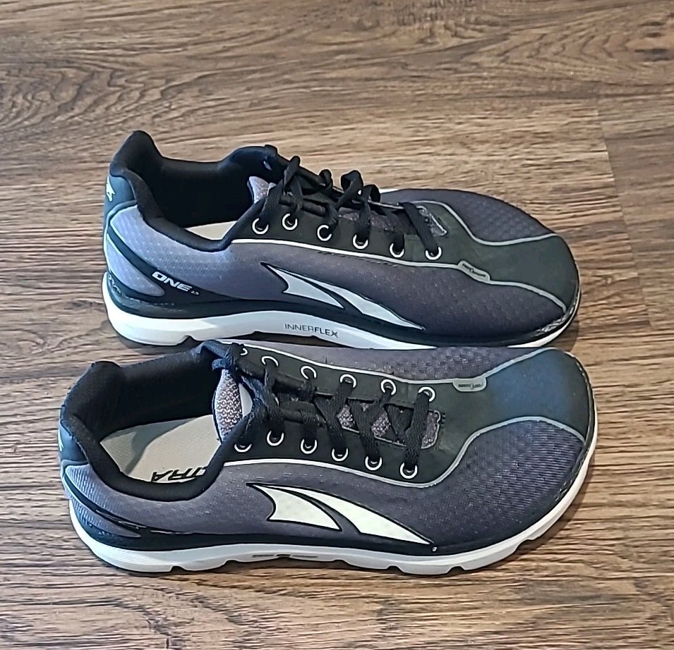 Altra One 2.5 Zero Drop Running Shoes women Size 8 Black  display picture 3