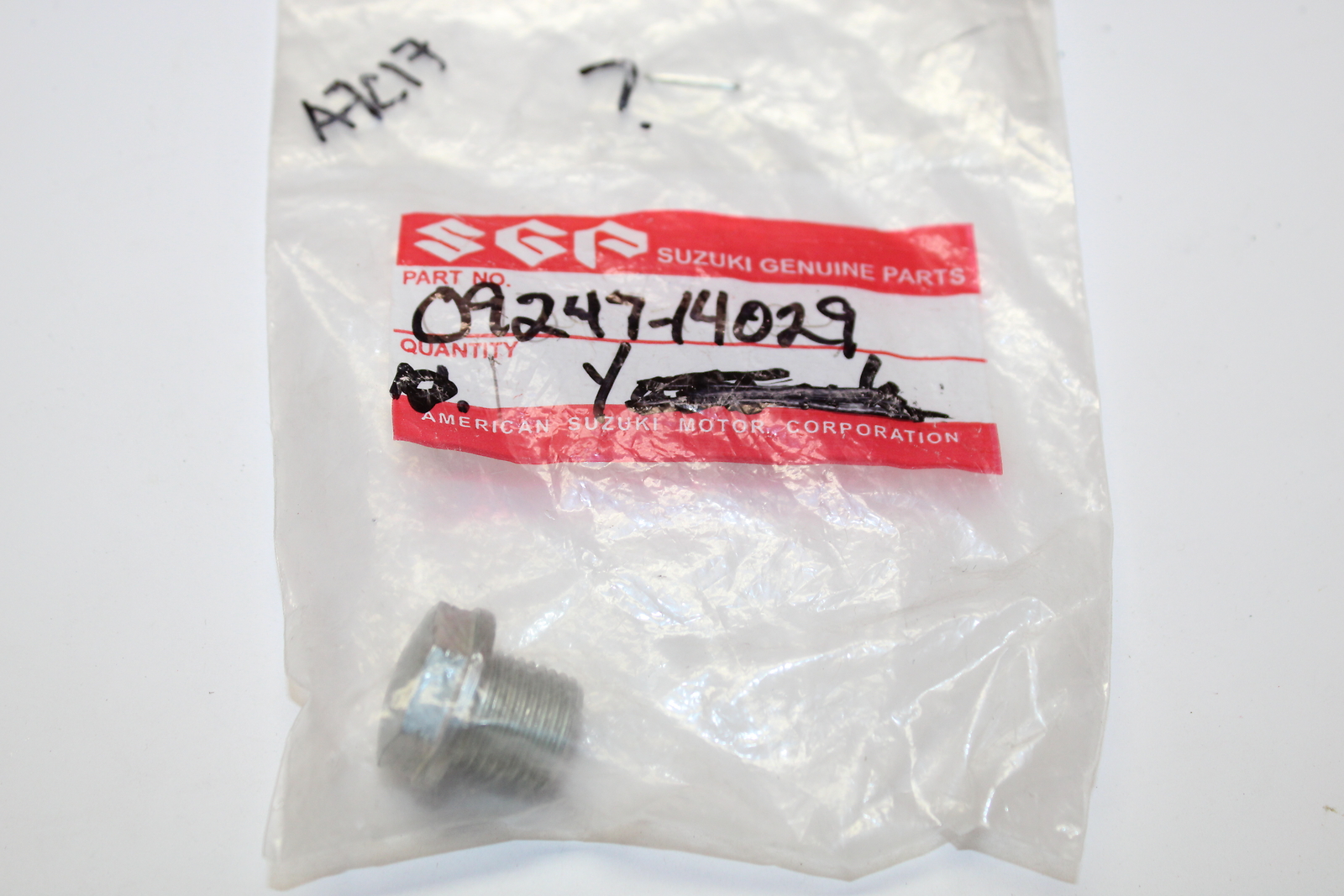 Suzuki Plug 09247-14029 | eBay