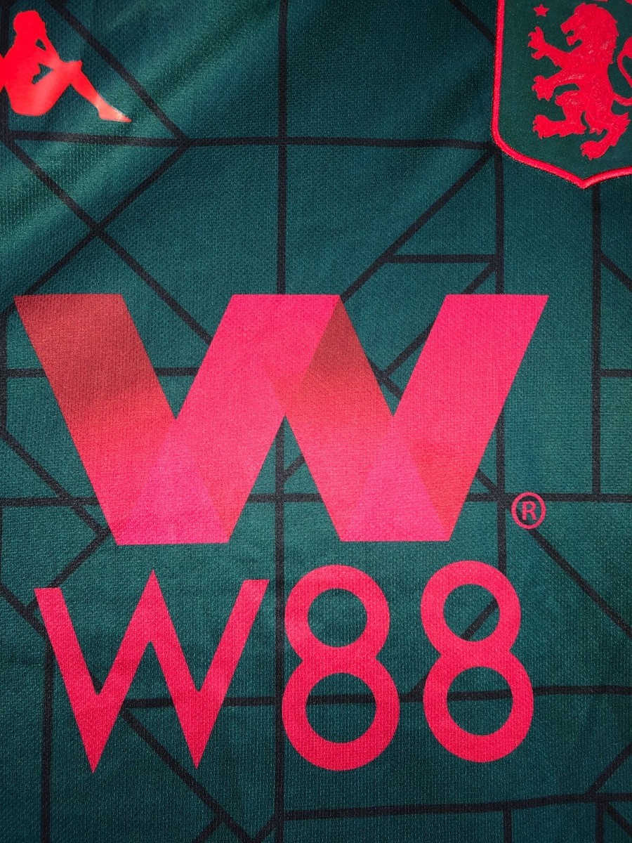 RARE Aston Villa 2019-2020 third football shirt #10 Grealish size