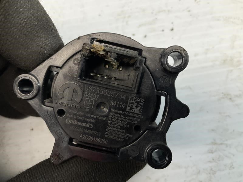 15-20 Fiat 500X Trekking 2.4L AT FWD Power Push Button Switch OEM