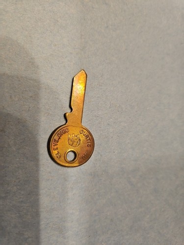 NORS CURTIS UN2 Brass Blank Key (1) - Picture 2 of 4