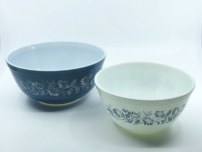 vintage blue and white pyrex bowls