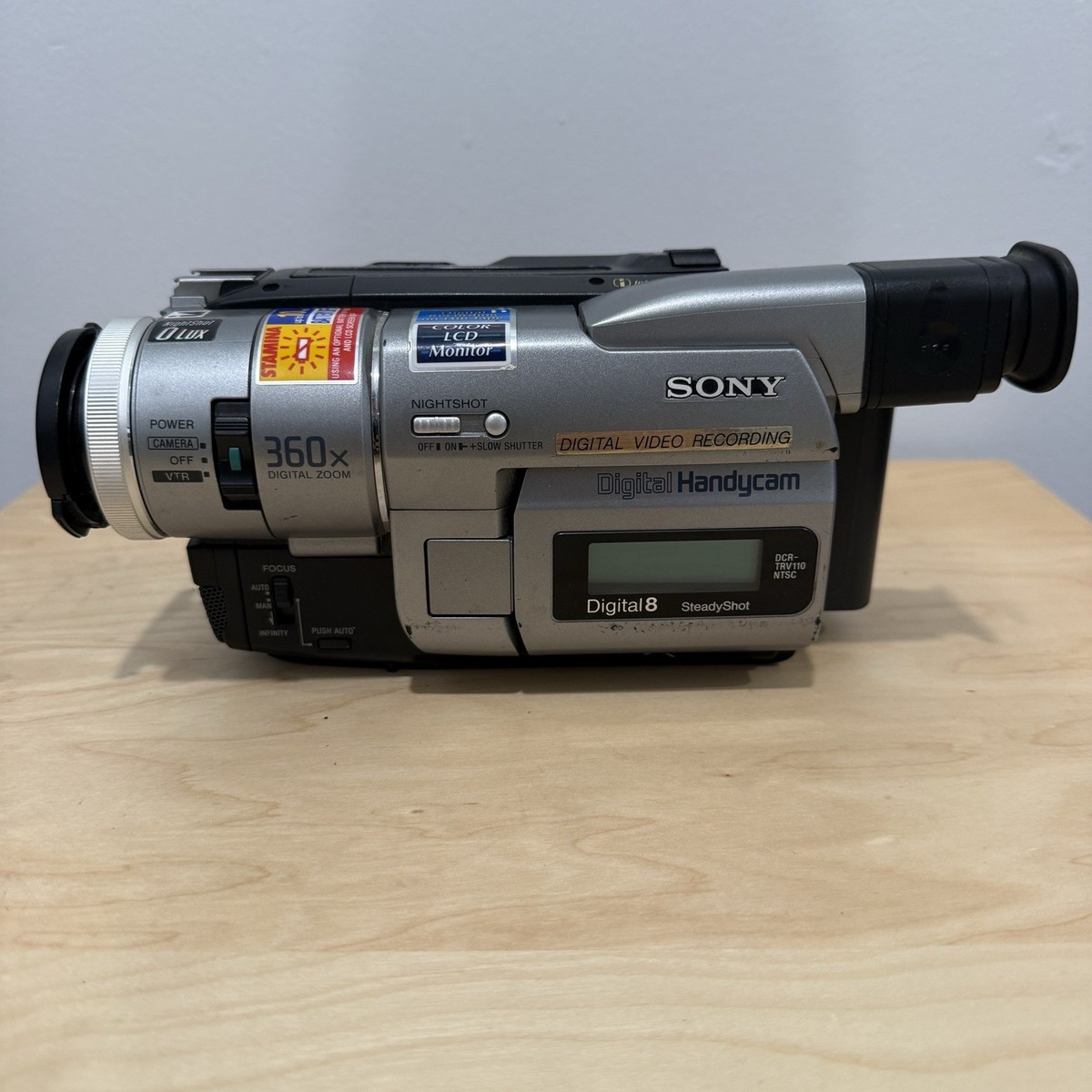 SONY DCR-TRV110 NTSC Hi8 ビデオカメラ 8mm 訳あり SONY DCR-TRV110 NTSC Hi8 ビデオカメラ 8mm 訳あり