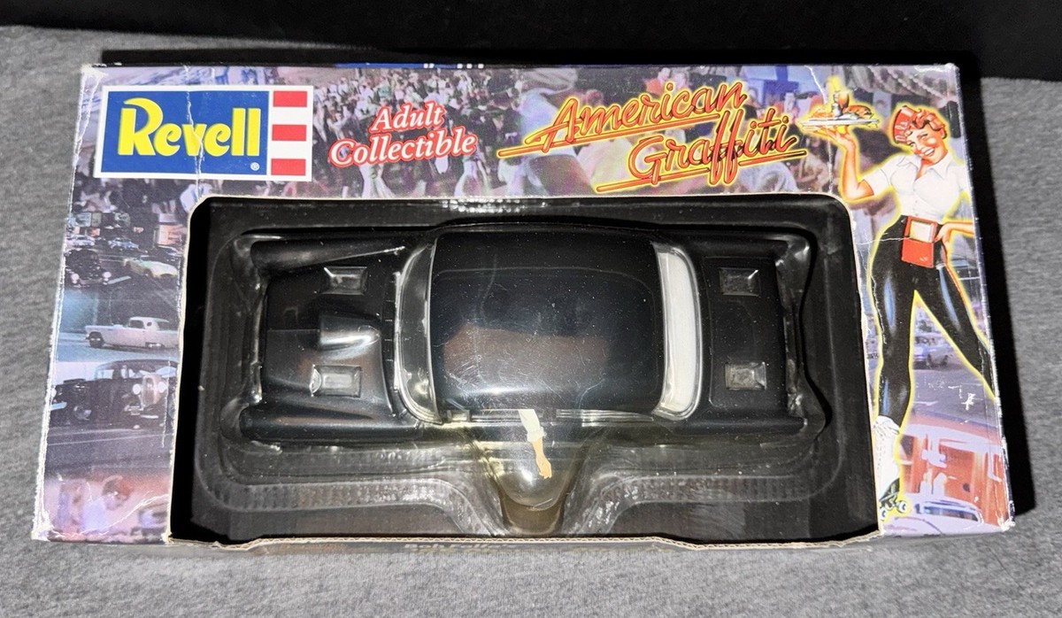 Revell　レベル　アメリカングラフィティ　ミニカー Revell レベル アメリカングラフィティ Chevy Ford Deuce Revell