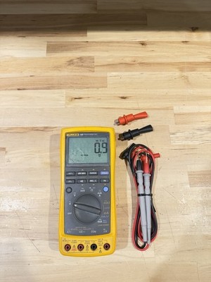 FLUKE 789 PROCESSMETER W/ LEADS & CLIPS (TESTED) SHIPS FAST