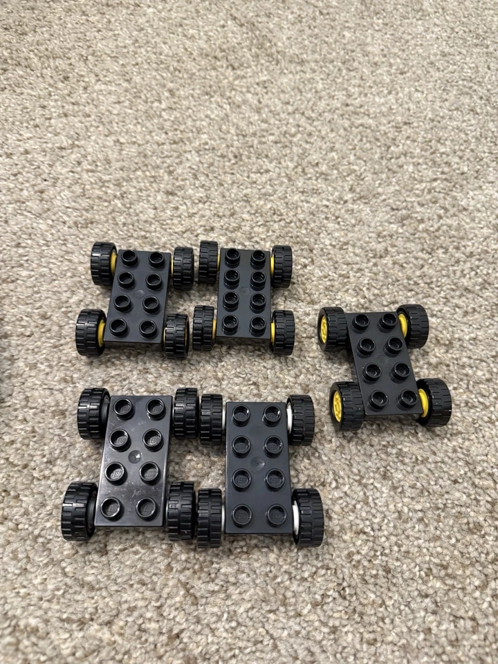 Lego Duplo Figuras Lote Mixto de 70 Piezas Personas, Animales, Ventanas, Coches, Trenes Foto 3 de 4