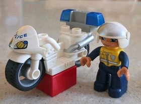 LEGO DUPLO - POLICE MOTORCYCLE - 5679 - COMPLETE - USED VINTAGE - NO BOX