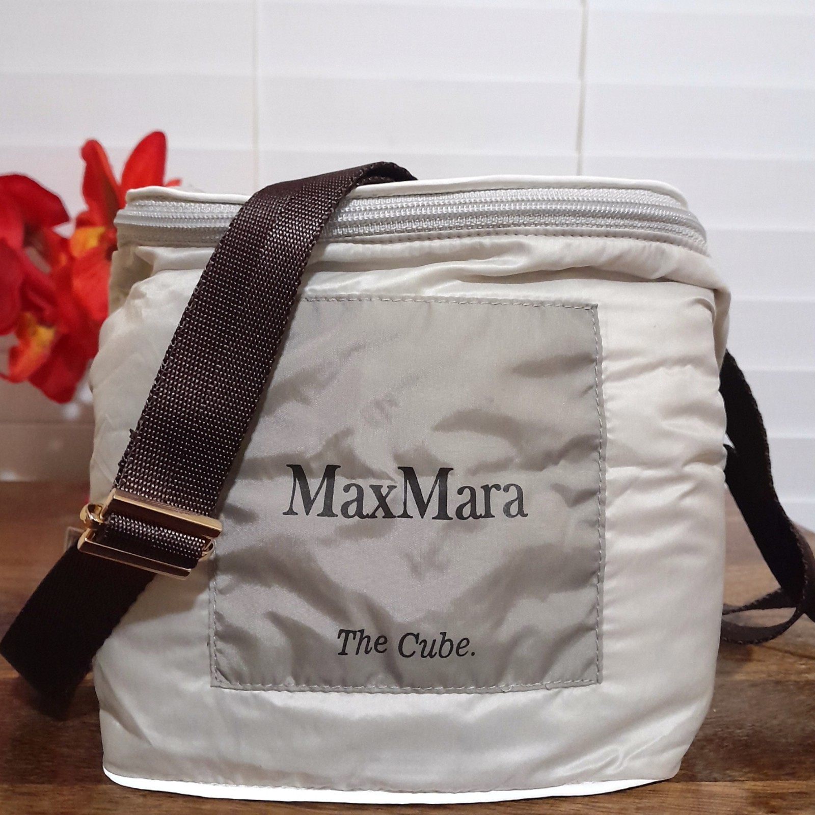 Max Mara The Cube Lightweight Packable Convertibl… - image 2