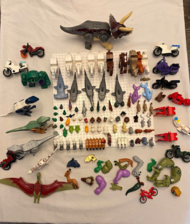 LEGO Bulk Lot Animals & Vehicles Dinosaurs Sharks Horses Penguins Hulk Bikes
