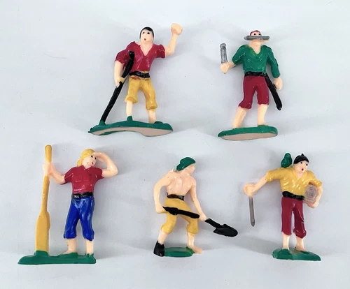 VINTAGE HARD PLASTIC PIRATE FIGURE LOT - MARX 1960s WARRIOR OF THE WORLDS ??