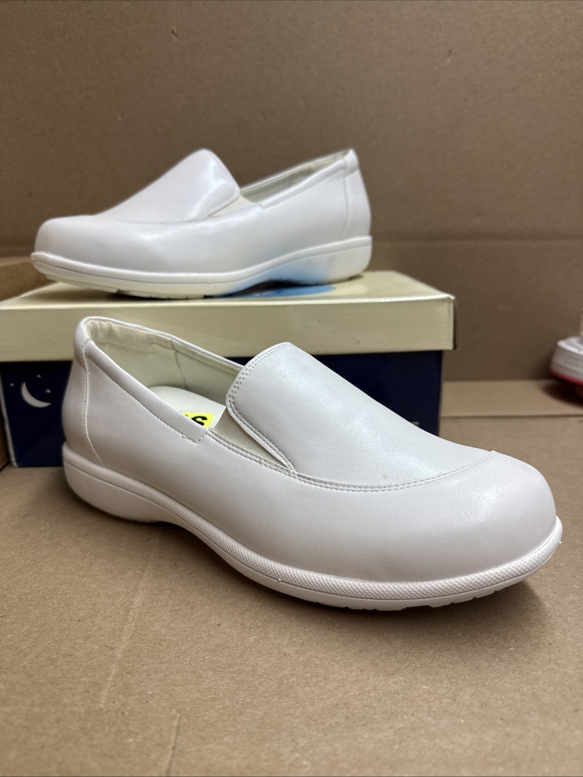 Mocasines sin cordones de cuero de 9,5 de ancho ancho lila para mujer 24 HOUR COMFORT enfermera