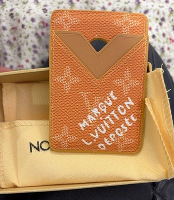 Authentic Louis Vuitton Magnetic iPhone Card Holder W/Box