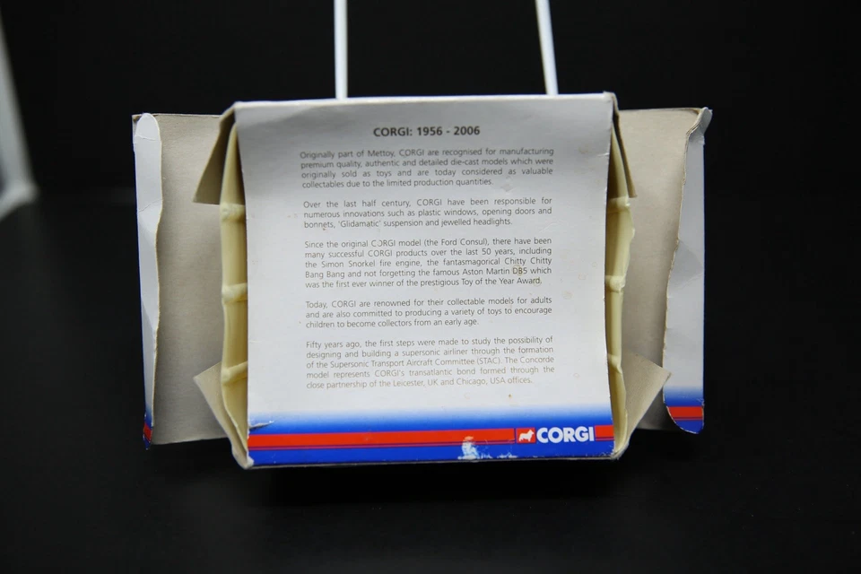 Corgi CS90521 Gold Concorde Model Toy Fair 2006 Corgi 50th Anniversary 1 Of 1400 - Image 2 of 4