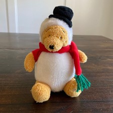 Disney Store Winnie the Pooh Snowman Plush 2002 Holiday Bean Bag 8 Inch Vintage
