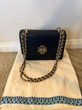TORY BURCH  BLACK LEATHER WITH CHAIN GOLD HARDWARE WOMANS SHOULDER BAG