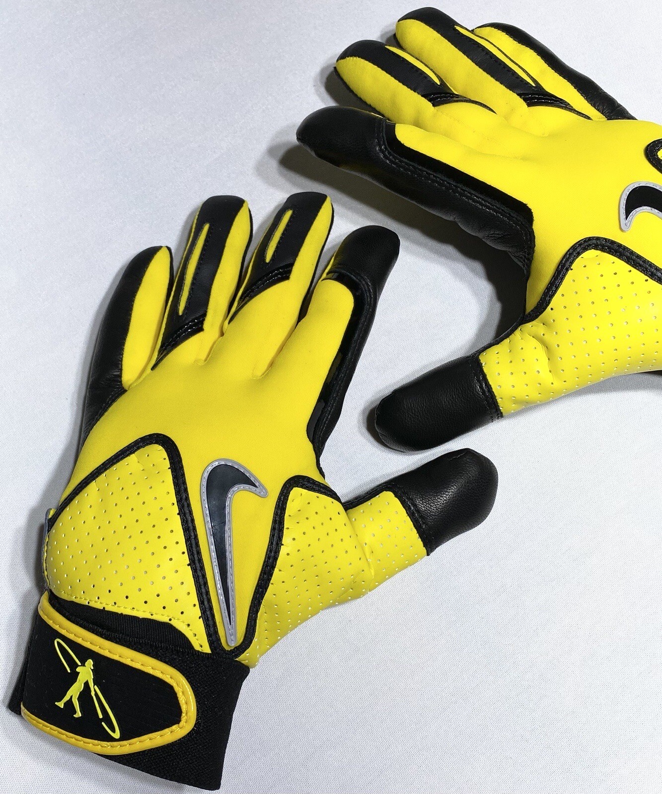 Pirates 22 Andrew McCutchen Cutch Team Game Issued Nike Swingman Batting Gloves eBay