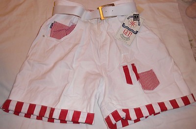 NEW WOMAN 15/16 VINTAGE 80'S GET! WHITE & RED DENIM PLEATED BELT SHORTS JULY 4th