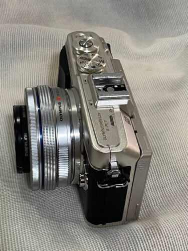 Olympus PEN lite E-PL7 1080p 16MP 14-42mm Lens, with Memory Card - Picture 13 of 15