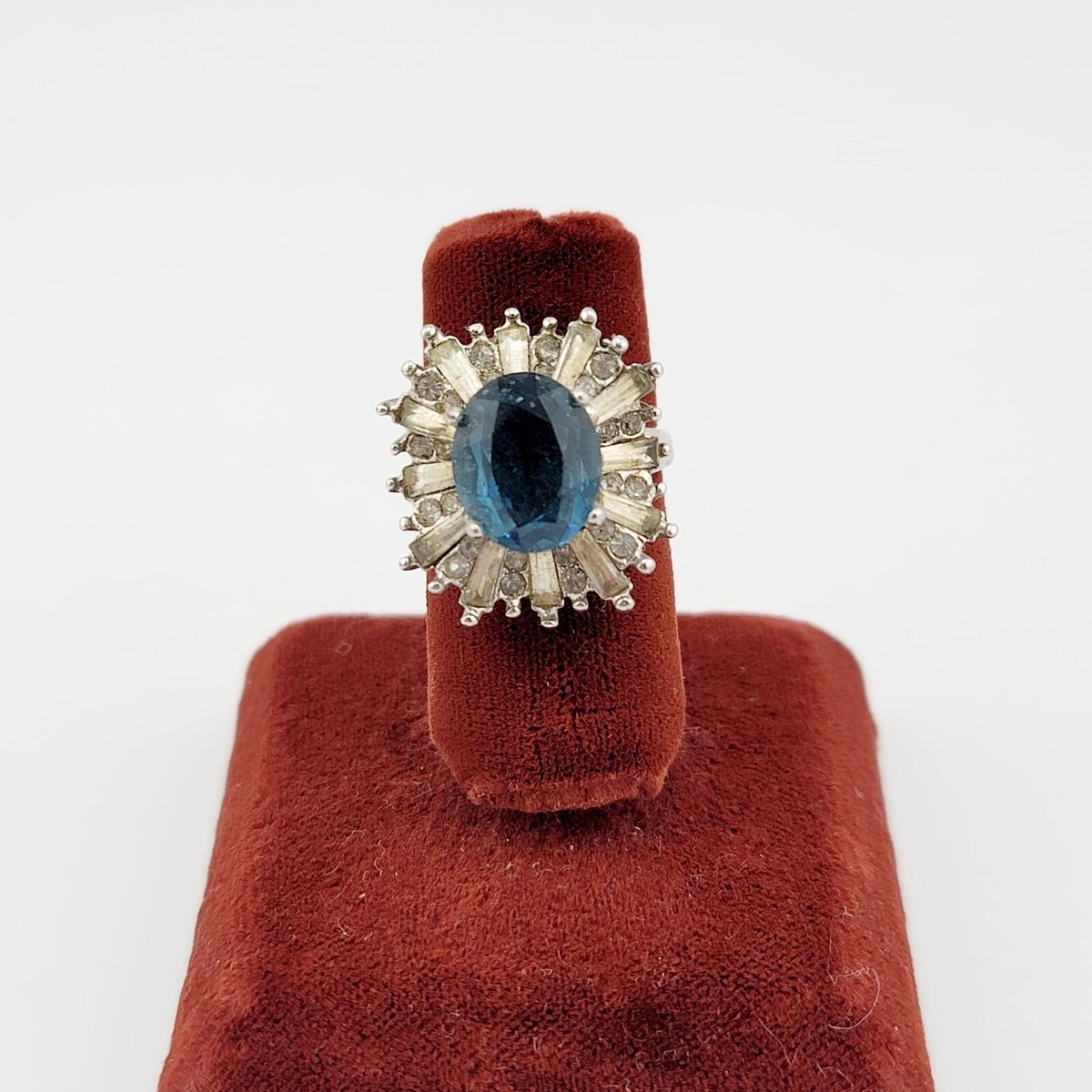 Vtg Sz 7 Ring Ruffle Blue Clear Rhinestones White Gold