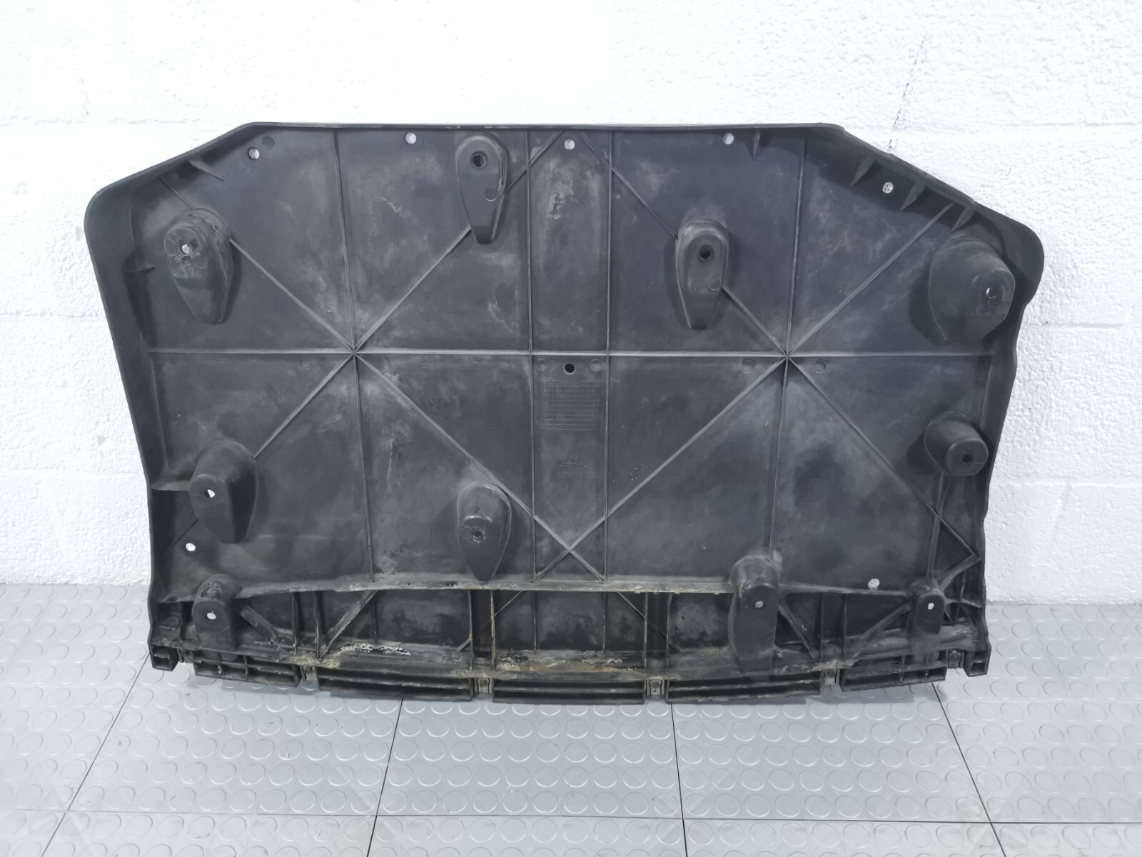 14-19 MASERATI QUATTROPORTE S Q4 REAR UNDER TRIM SPLASH MUD GUARD COVER