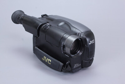 Caméscope JVC GR-AX645S VHS-C – Pour Pièces Détachées – Défectueux (Réf#P-243)