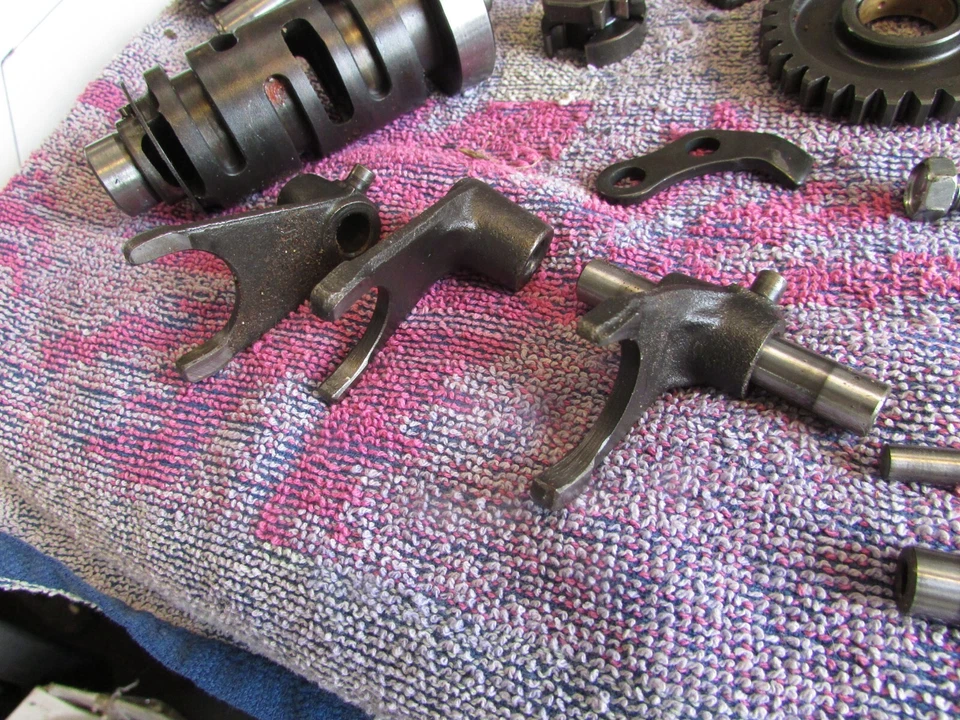 Suzuki DR125 1988 transmisión completa conjunto Tranny Foto 3 de 4