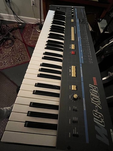 Korg Poly-61M Synth Vintage Analog Keyboard - Picture 10 of 13