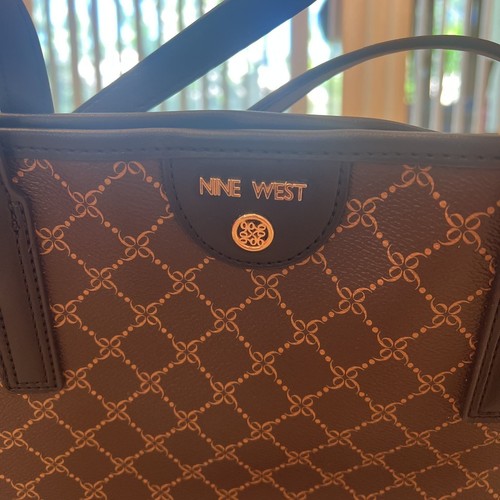 Nine West Teagan 2 In 1 Tote Bag in Natural Logo Black - Picture 2 of 8