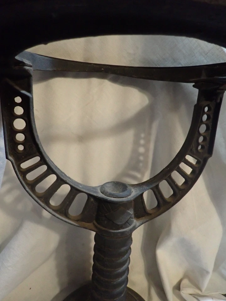 Soporte de tanque de calentador de agua de colección soporte de planta de hierro fundido - 19" de alto x 13" de ancho Foto 2 de 4