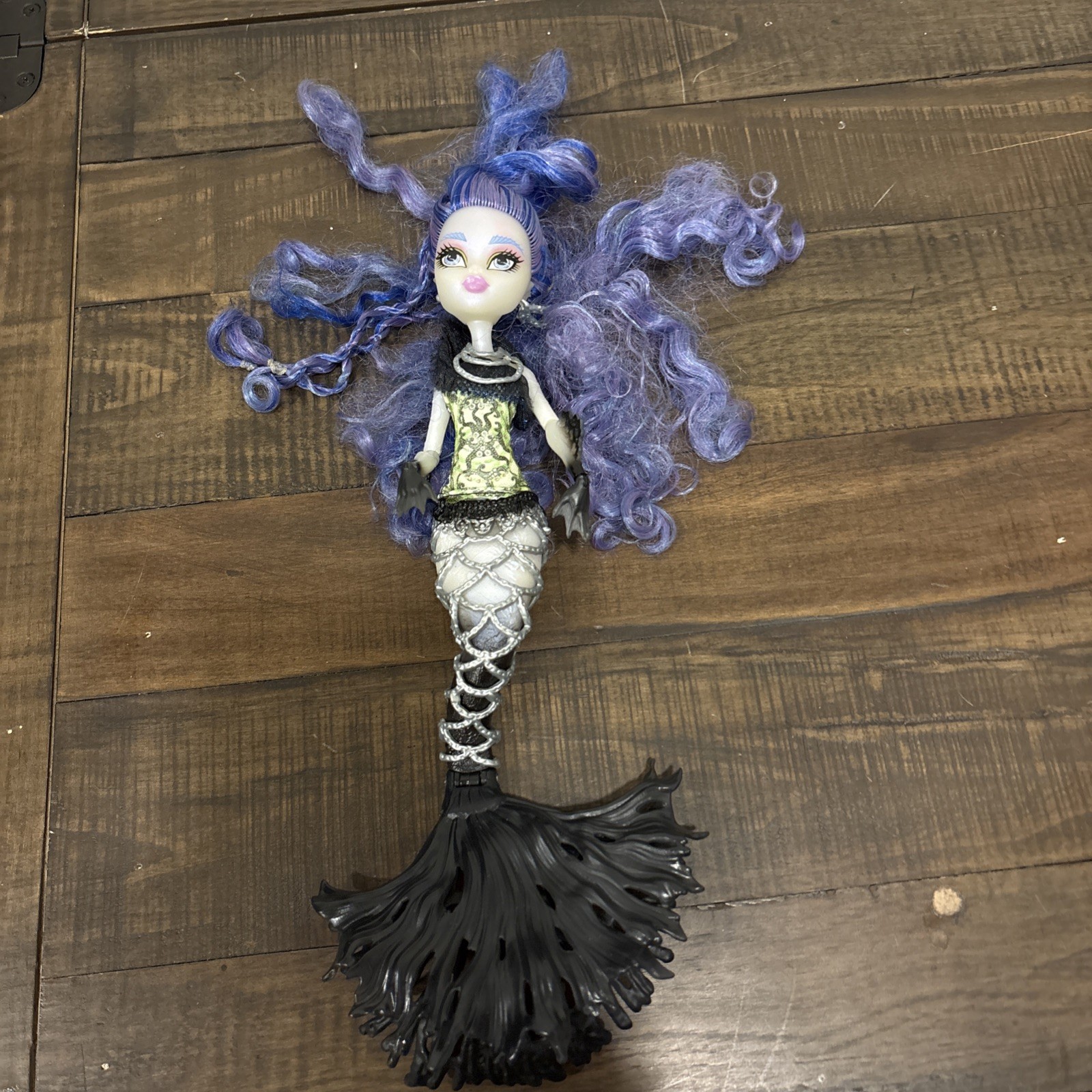 Sirena Von Boo Freaky Fusion Doll Monster High Hybrids Mermaid Ghost 2014