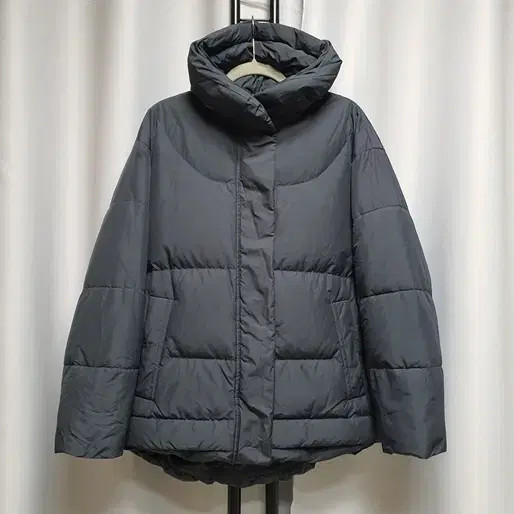 Line Down Padding Jacket - Lightly Used - image 3