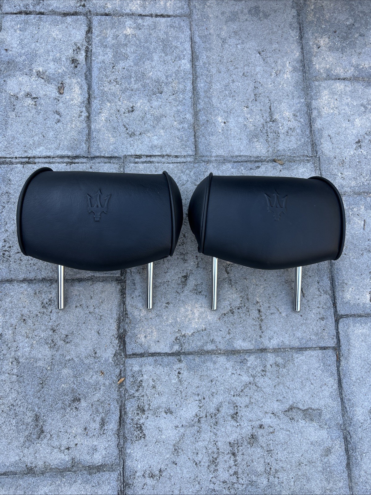 03-2012 MASERATI QUATTROPORTE M139 REAR SEAT HEADREST HEAD REST OEM
